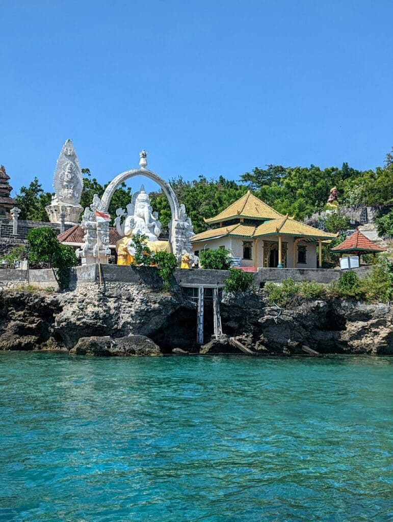 Reefs & Menjangan dives