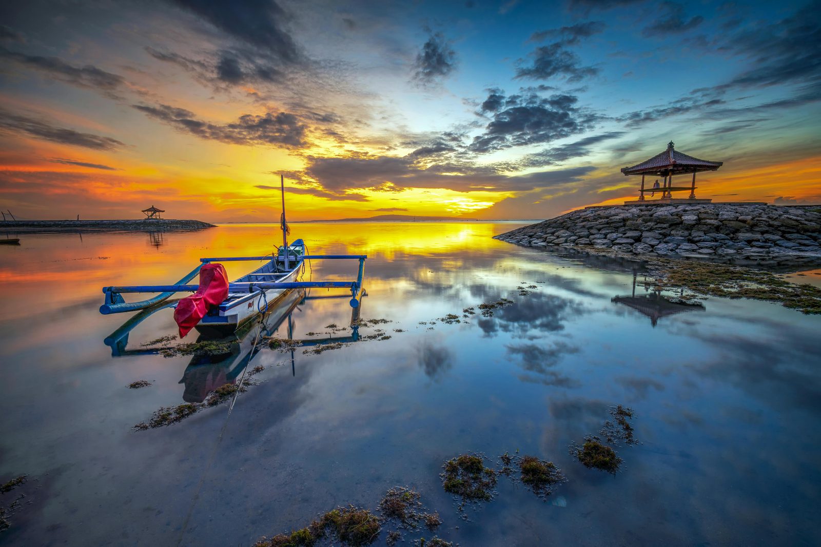 Calm shores & sunrise